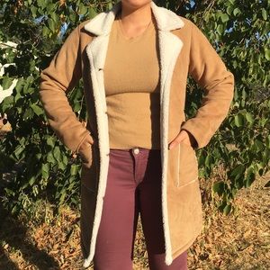 Faux Sheepskin Coat 
✨🧥✨🧥✨🧥✨🧥✨🧥✨🧥✨